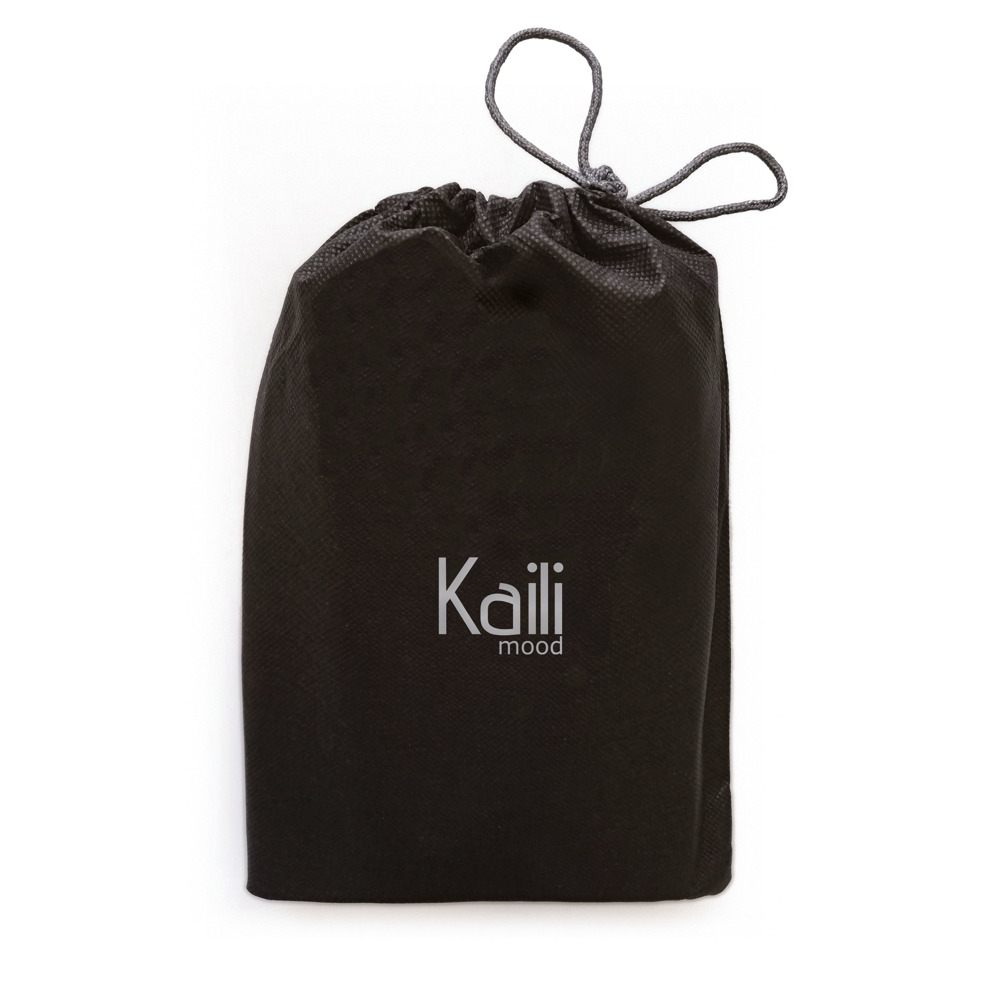 K0025AB | Beauty Case with side handle in genuine full grain leather with light grain - Black color. Zipper closure, Dimensions: 25 x 16 x 12 cm. Packaging: Tnt bag